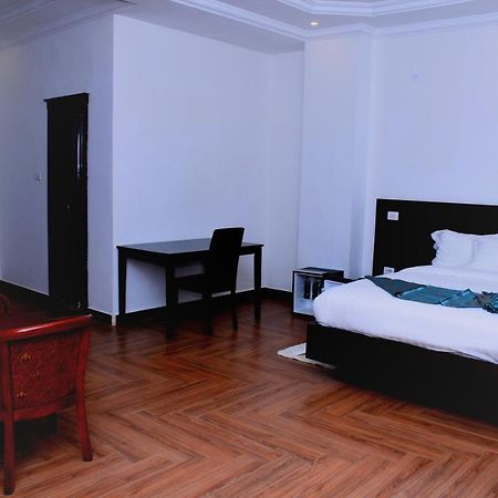 Yellow Apple Hotel Addis-Abeba Extérieur photo